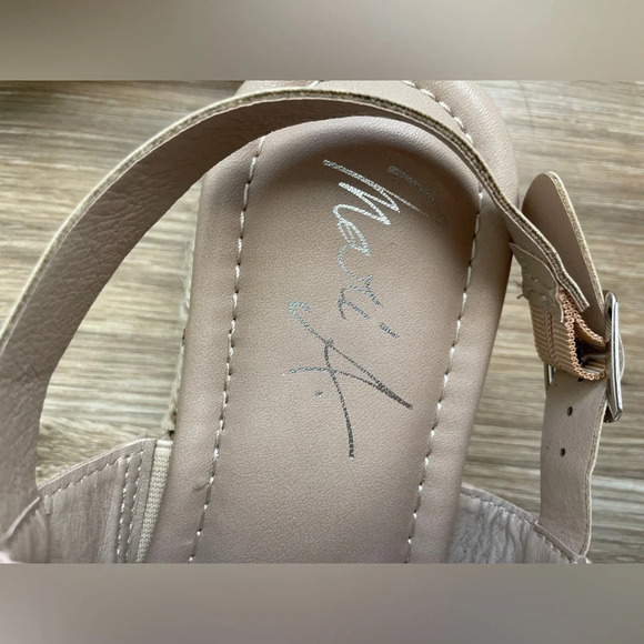 Mari A. Tamara Nude/Nude Sandals Size 8.5 Espadrille EUC - Picture 7 of 7